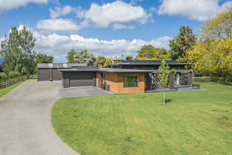 Photo of property in 19 Lindsay Road, Levin, 5510