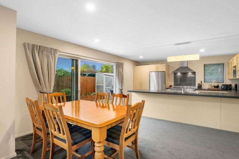 Photo of property in 16d Waitikiri Drive, Parklands, Christchurch, 8083