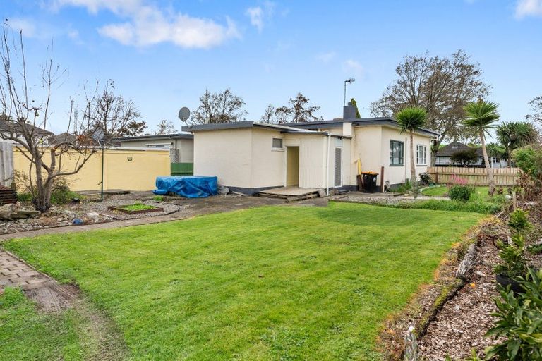 Photo of property in 2 Hobson Place, Takaro, Palmerston North, 4412