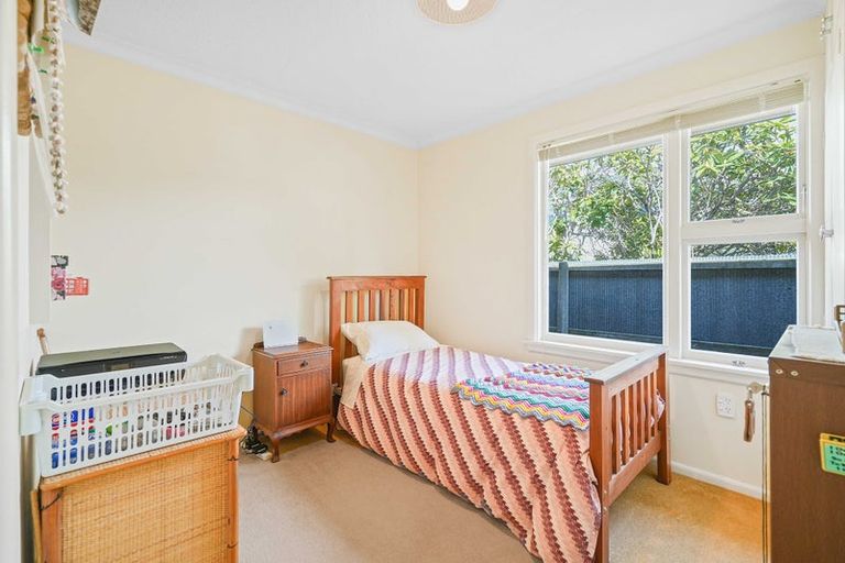 Photo of property in 21 Oakfield Street, Burnside, Christchurch, 8053