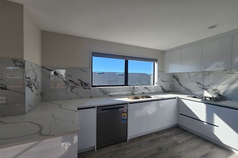 Photo of property in 46c Hart Road, Hauraki, Auckland, 0622