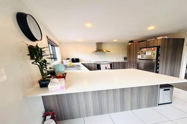 Photo of property in 57 Leo Street, Glen Eden, Auckland, 0602