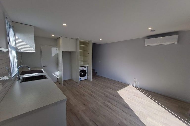 Photo of property in 5/10 New Brighton Road, Shirley, Christchurch, 8061