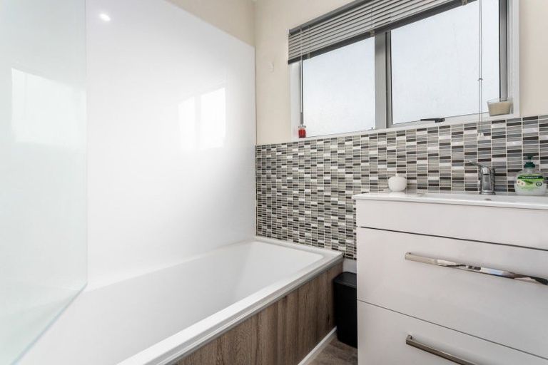 Photo of property in 86 Main Street, Edgecumbe, 3120