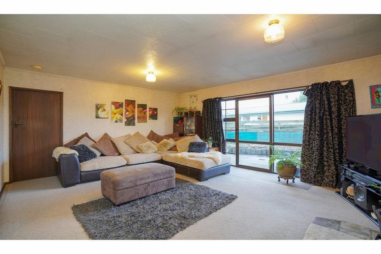 Photo of property in 94 Dunbeath Crescent, Kew, Invercargill, 9812