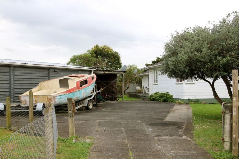 Photo of property in 7 Foster Place, Mangere East, Auckland, 2024