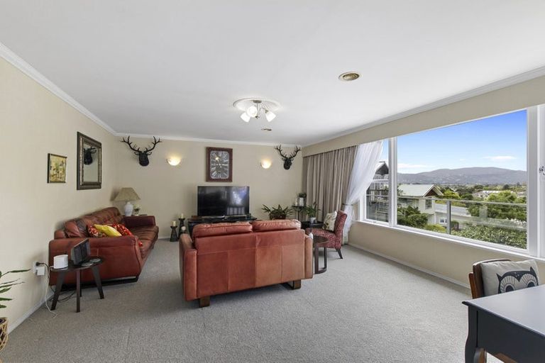 Photo of property in 8 Volkner Grove, Waterloo, Lower Hutt, 5011