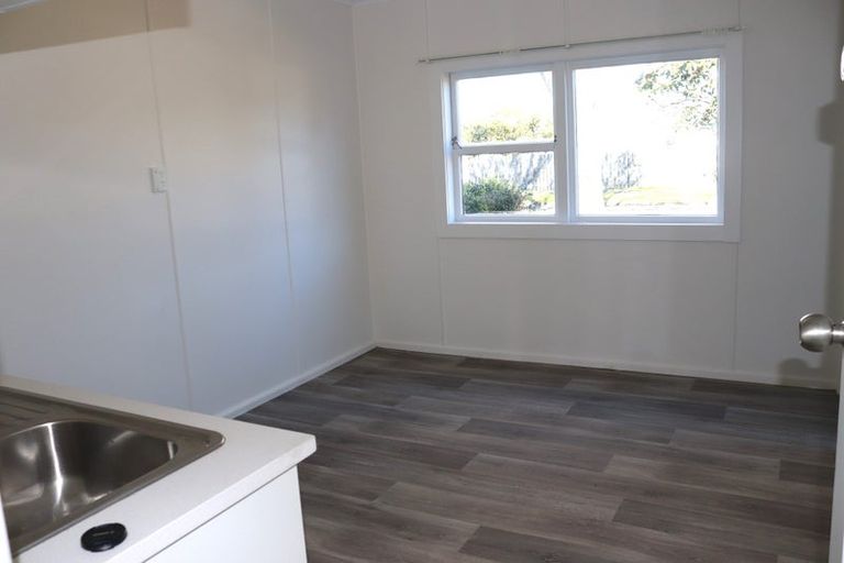 Photo of property in 9 Gibbs Road, Manurewa, Auckland, 2102