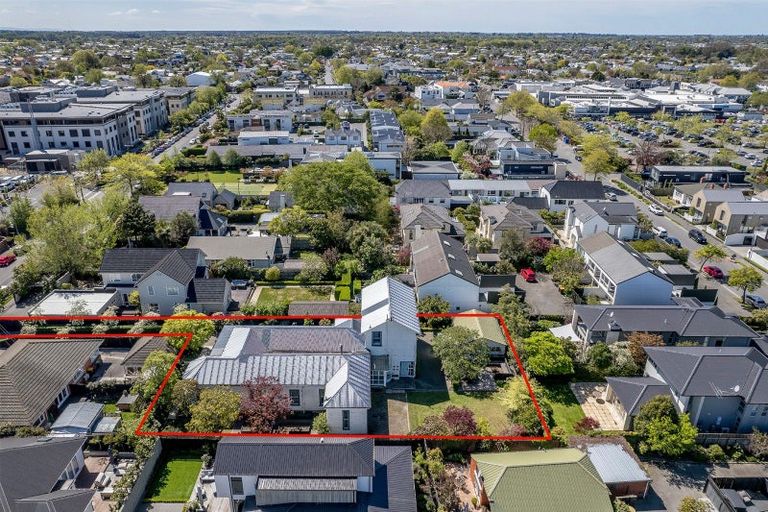 Photo of property in 112 Leinster Road, Merivale, Christchurch, 8014