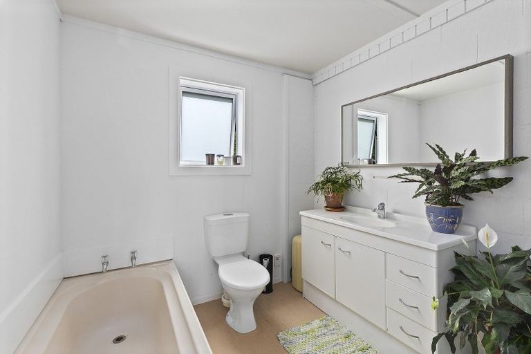 Photo of property in 11/410 The Esplanade, Island Bay, Wellington, 6023