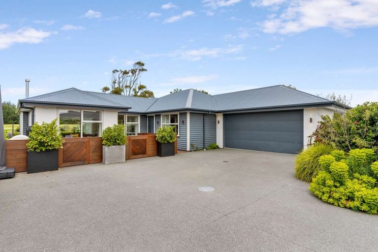 Photo of property in 414a Bower Avenue, Parklands, Christchurch, 8083