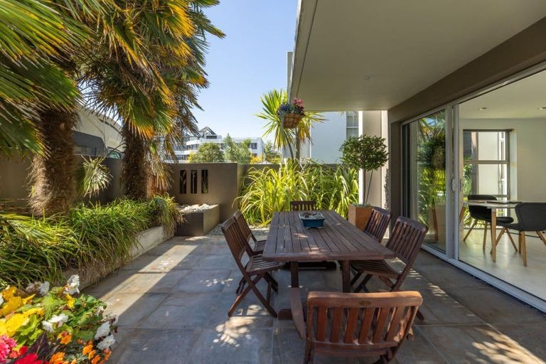 Photo of property in 19 Kilmore Street, Christchurch Central, Christchurch, 8013