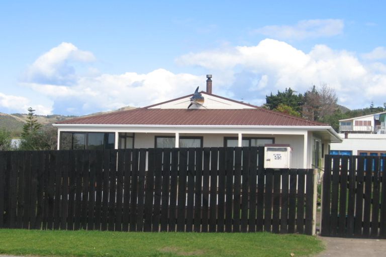 Photo of property in 45 Bluff Road, Kuaotunu West, Whitianga, 3592
