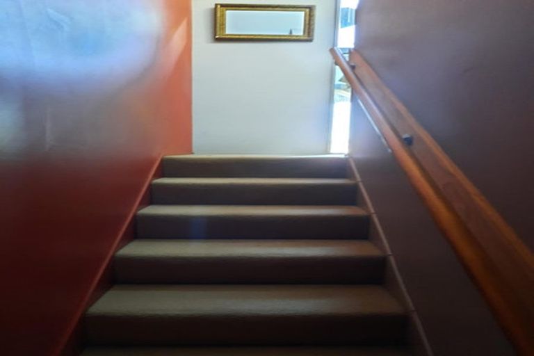 Photo of property in 16/2 Onslow Road, Khandallah, Wellington, 6035