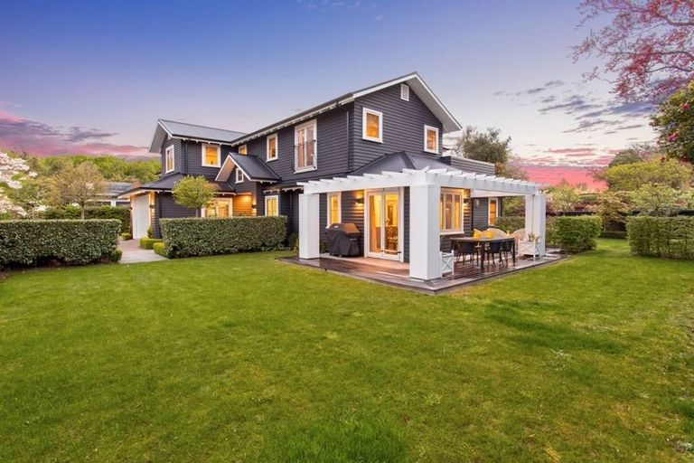 Photo of property in 17 Rossall Street, Merivale, Christchurch, 8014