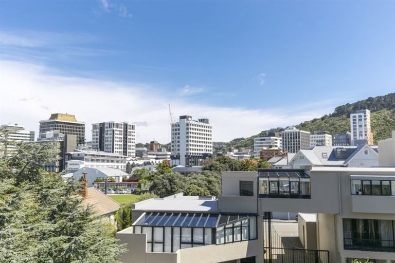 Photo of property in Highwic, 18/32 Hobson Street, Thorndon, Wellington, 6011