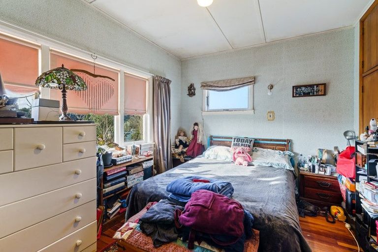 Photo of property in 33 Whakapirau Road, Wellsford, 0974