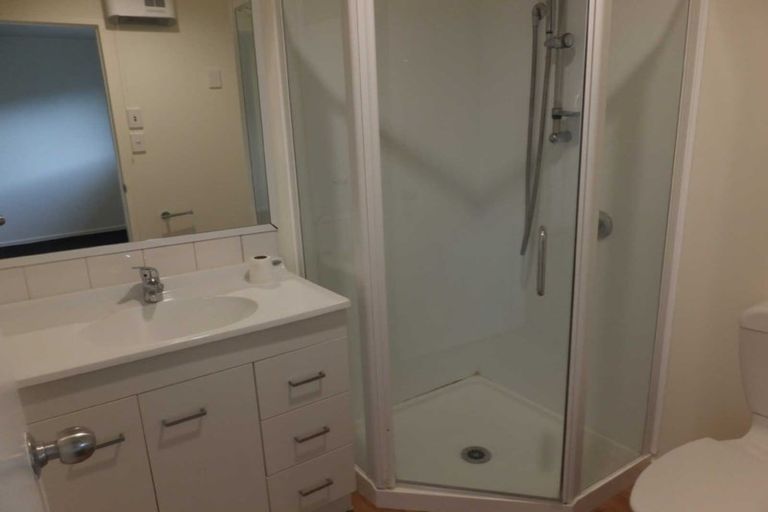 Photo of property in 301 Riccarton Road, Upper Riccarton, Christchurch, 8041