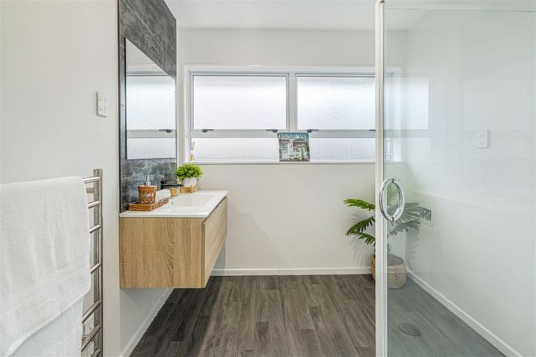 Photo of property in 51 Blankney Street, Hornby, Christchurch, 8042