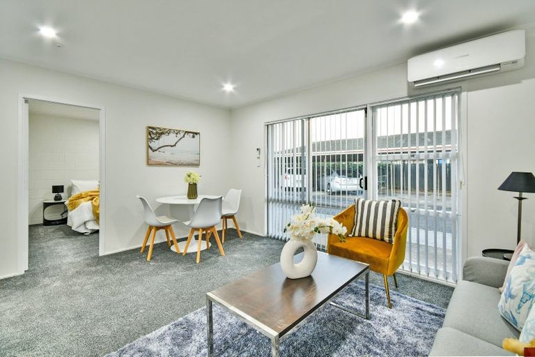 Photo of property in 1/12 Reagan Road, Manukau, Auckland, 2025