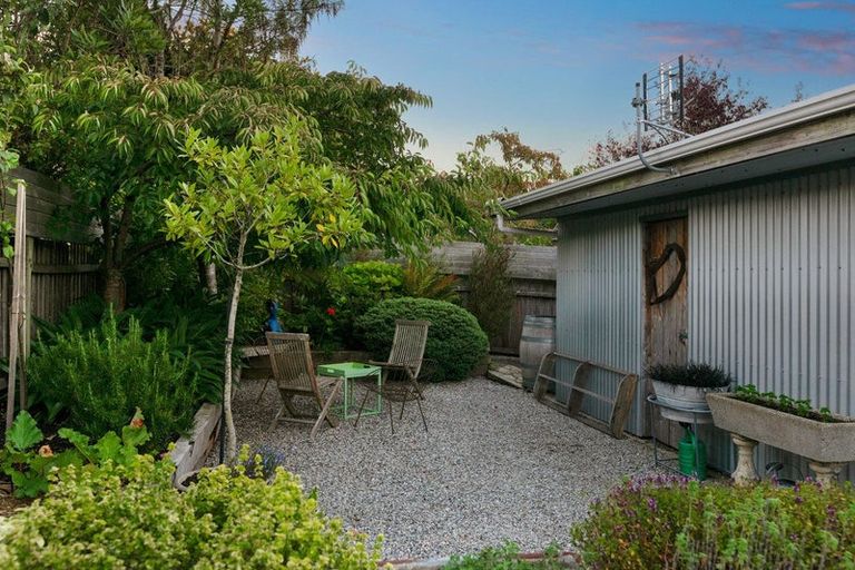 Photo of property in 725 Highgate, Maori Hill, Dunedin, 9010