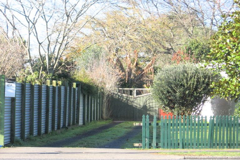 Photo of property in 121a Clevedon Road, Papakura, 2110