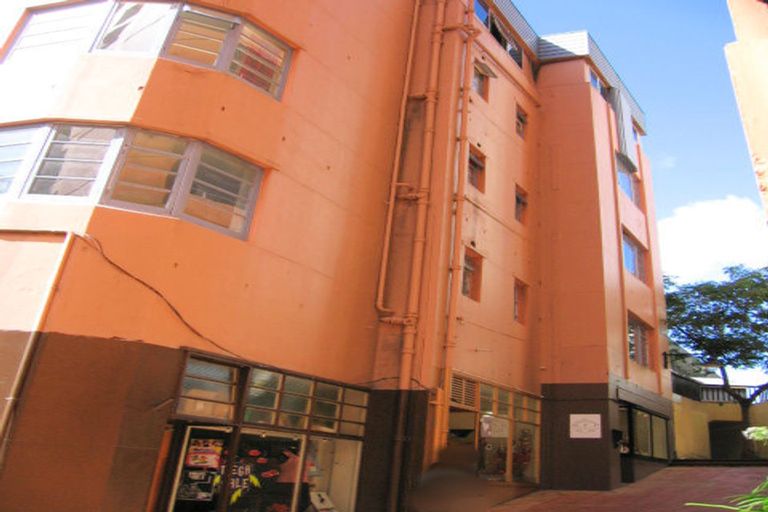 Photo of property in Embassy Court, 1/84 Boulcott Street, Wellington Central, Wellington, 6011