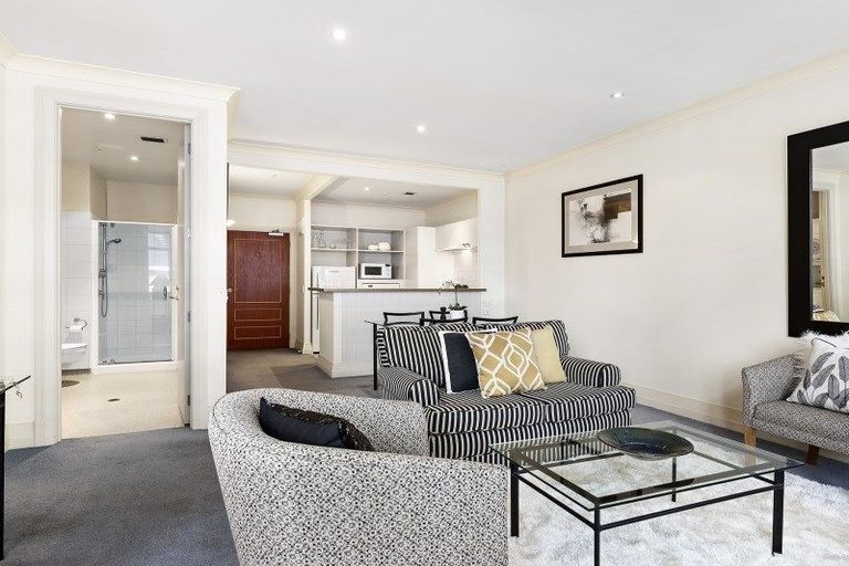 Photo of property in Kelvin House, 7h/16 The Terrace, Wellington Central, Wellington, 6011
