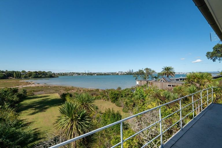 Photo of property in 1/15 Birkley Road, Bayswater, Auckland, 0622