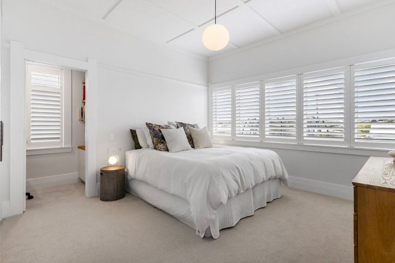 Photo of property in 15 David Street, Bayswater, Auckland, 0622