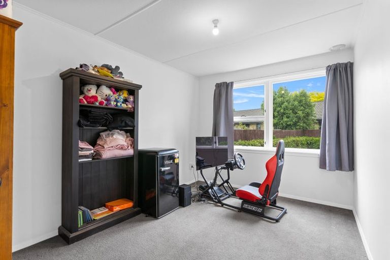 Photo of property in 103 Main North Road, Woodend, 7610