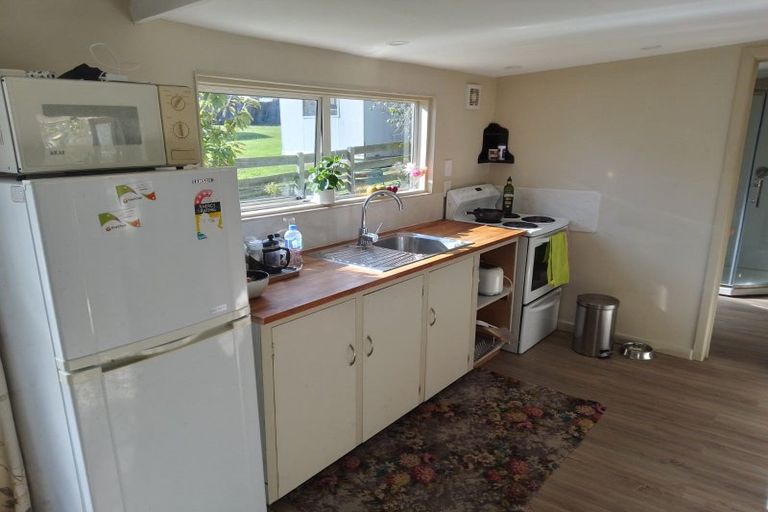 Photo of property in 102 Salcombe Street, Kaitangata, 9210