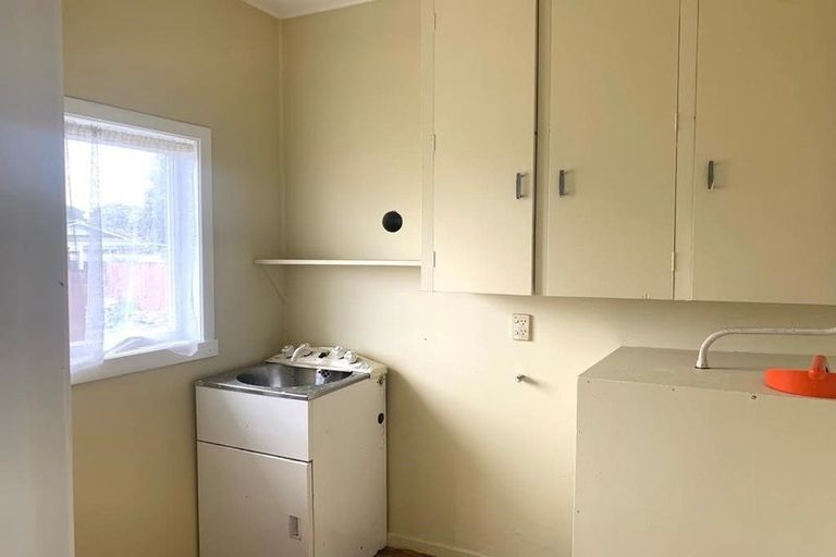 Photo of property in 322 Great South Road, Opaheke, Papakura, 2113