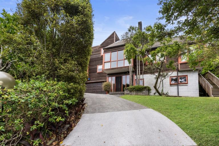 Photo of property in 60 Peter Terrace, Castor Bay, Auckland, 0620