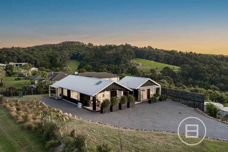 Photo of property in 419 Cames Road, Kaiwaka, Wellsford, 0975