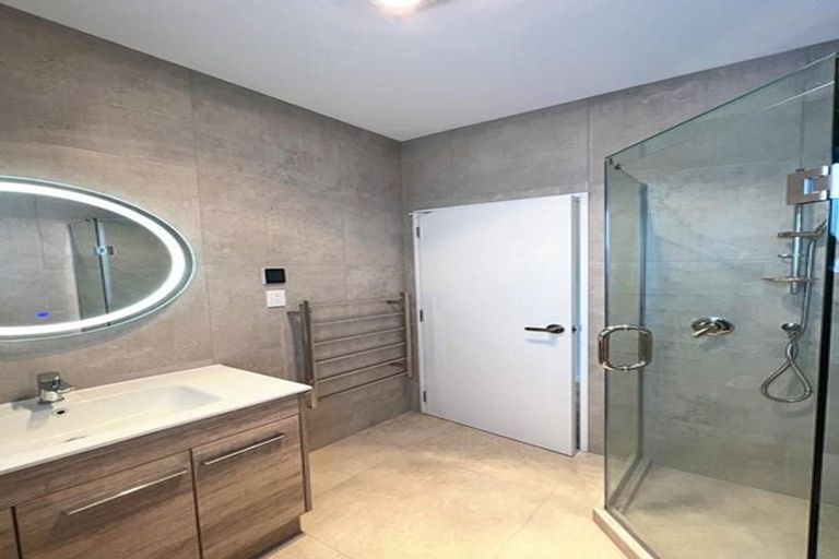 Photo of property in 40 Holcroft Street, Papakura, 2110