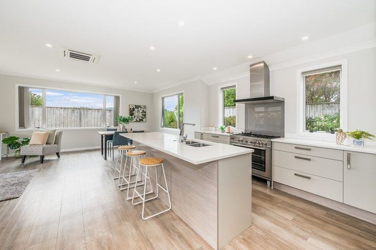 Photo of property in 1b Trusham Court, Paraparaumu, 5032