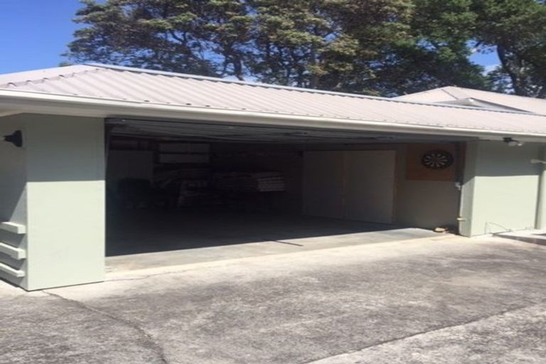 Photo of property in 59 The Esplanade, Eastern Beach, Auckland, 2012