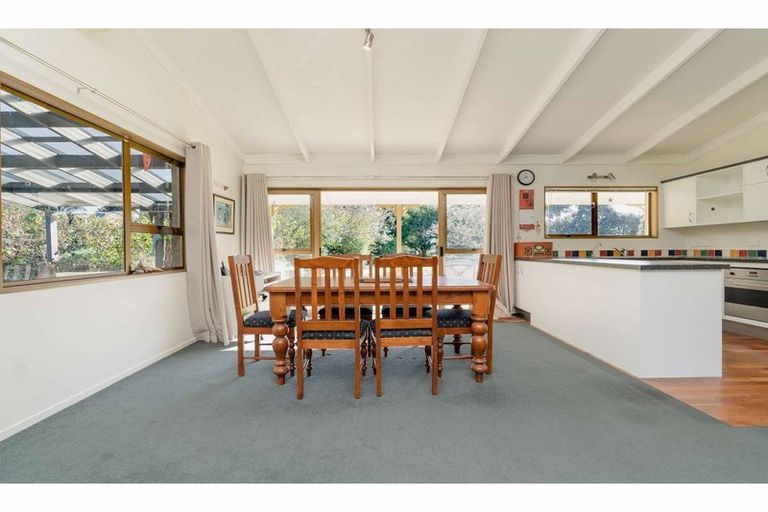 Photo of property in 11 Riverview Road, Kerikeri, 0230