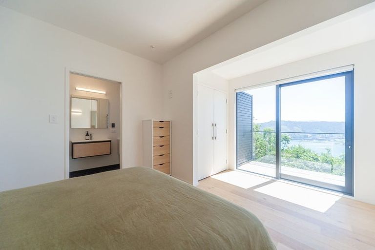 Photo of property in 34 Robieson Street, Roseneath, Wellington, 6011