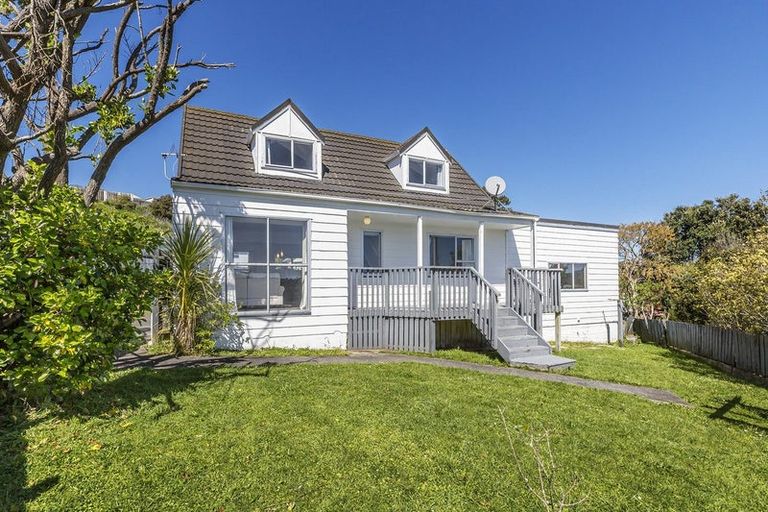 Photo of property in 11 Adventure Drive, Whitby, Porirua, 5024