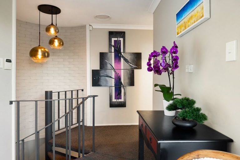 Photo of property in 72 Saint Andrews Terrace, St Andrews, Hamilton, 3200