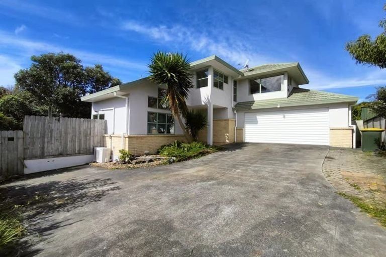 Photo of property in 2/39 Gibraltar Street, Howick, Auckland, 2014