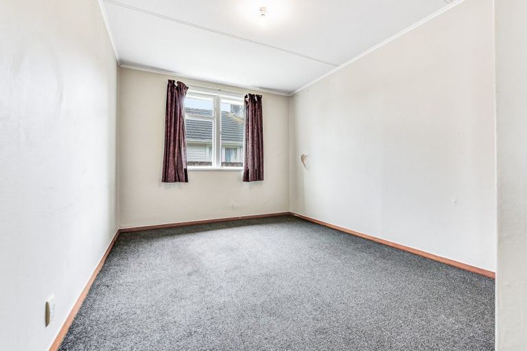 Photo of property in 14 Yeats Crescent, Fairfield, Hamilton, 3214