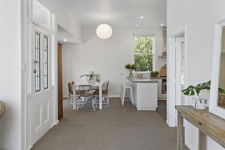 Photo of property in 105 Abberley Crescent, St Albans, Christchurch, 8014