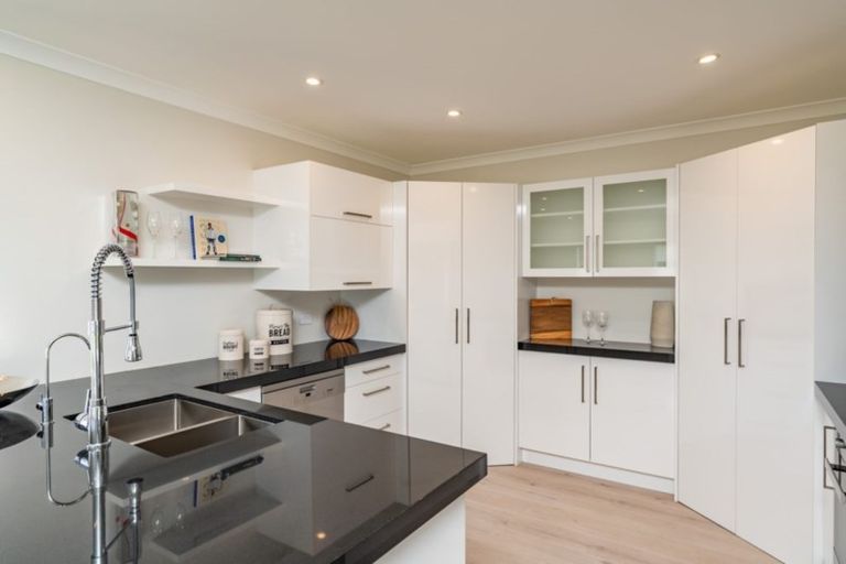 Photo of property in 43 Stace Hopper Drive, One Tree Point, 0118