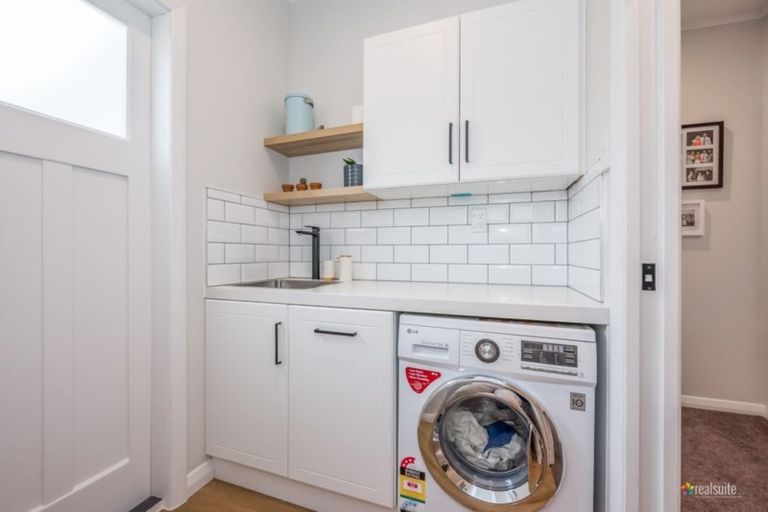 Photo of property in 46 Norton Park Avenue, Fairfield, Lower Hutt, 5011