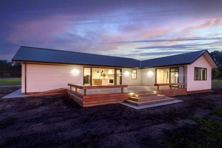 Photo of property in 584a Back Ormond Road, Makauri, 4071