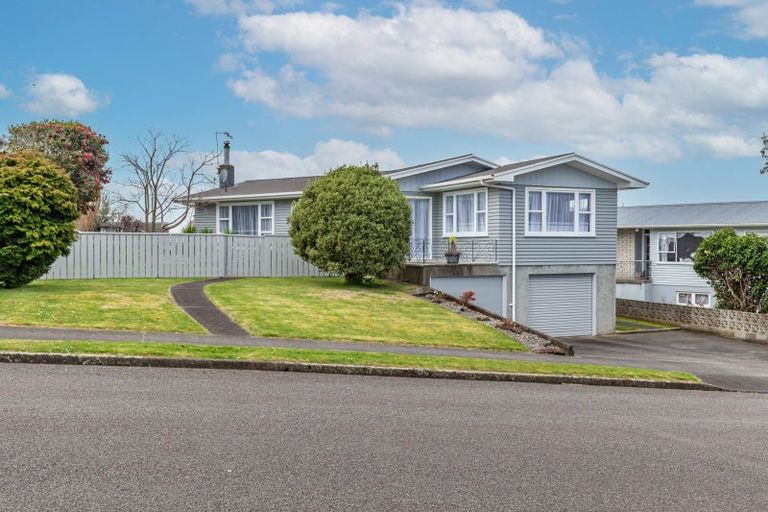 Photo of property in 13 Burn Street, Levin, 5510