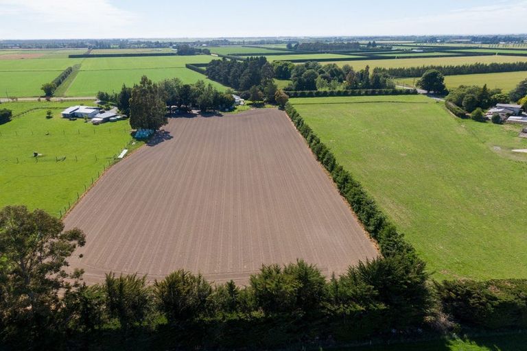 Photo of property in 17 Hekeao Road, Surrey Hills, Ashburton, 7778